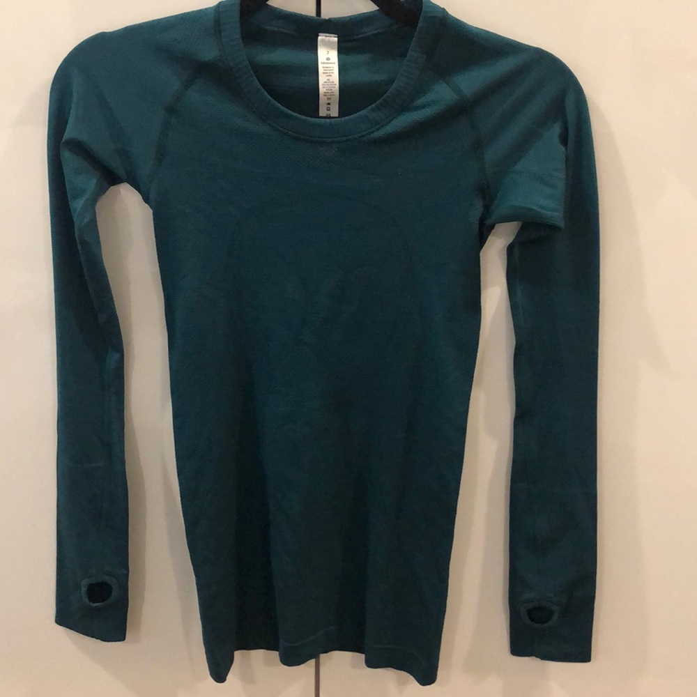 BNWOT lululemon swiftly long sleeve shirt